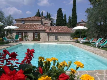 HELLO ITALY  - The Tuscany Specialists offering Self-catering Holidays in Tuscany and Umbria in villas, apartments and houses.